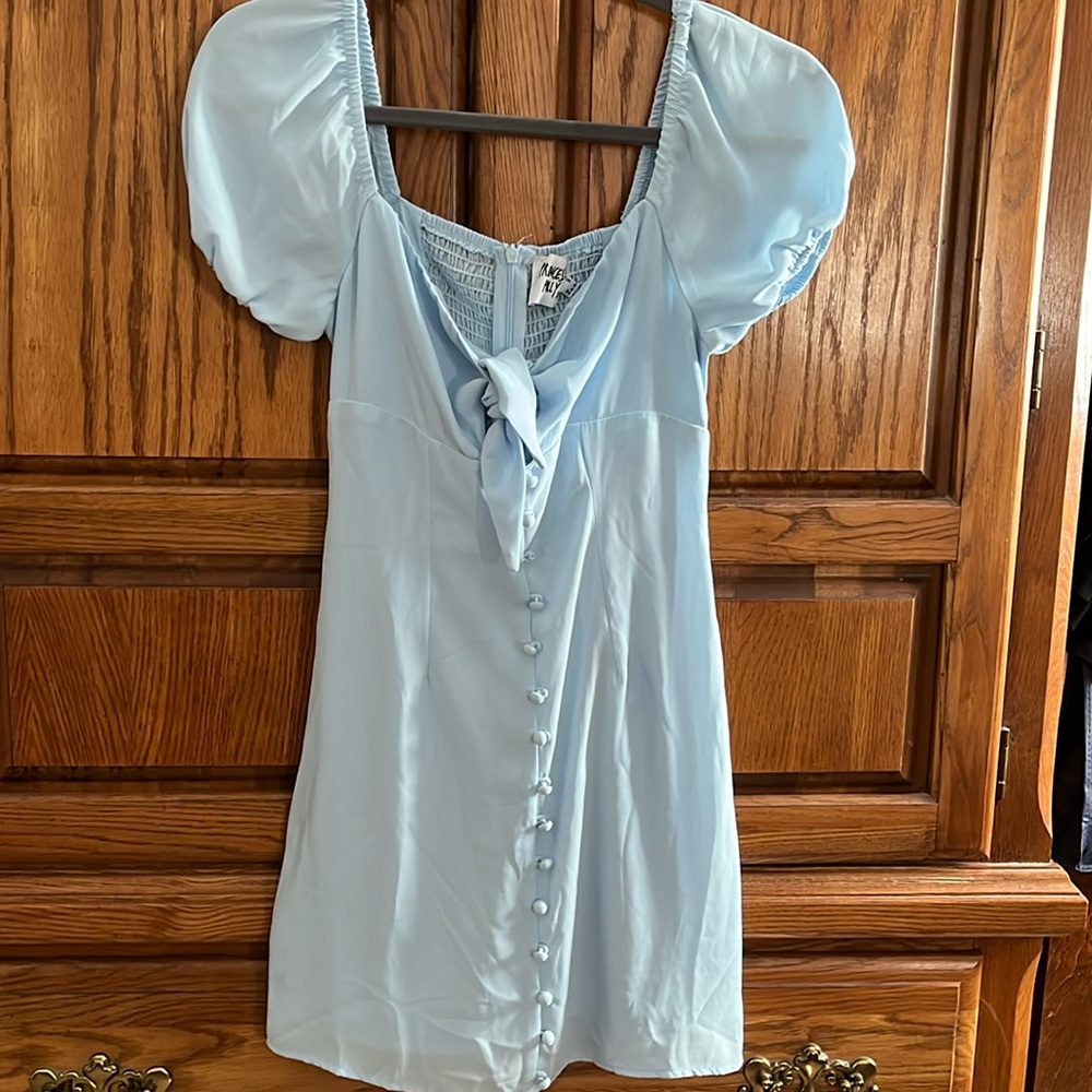 Princess Polly size 4 powder blue dress💕